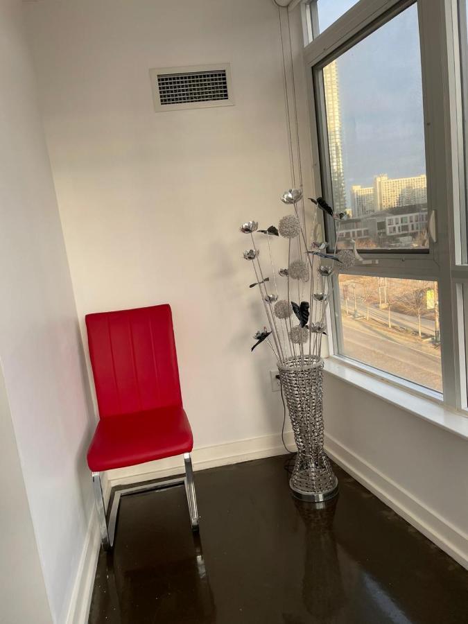 Toronto Downtown Luxurious Stylish 3 Bedroom 3 Bath 2 Balconies Near Rogers Centre Lakeview Condo Eksteriør billede