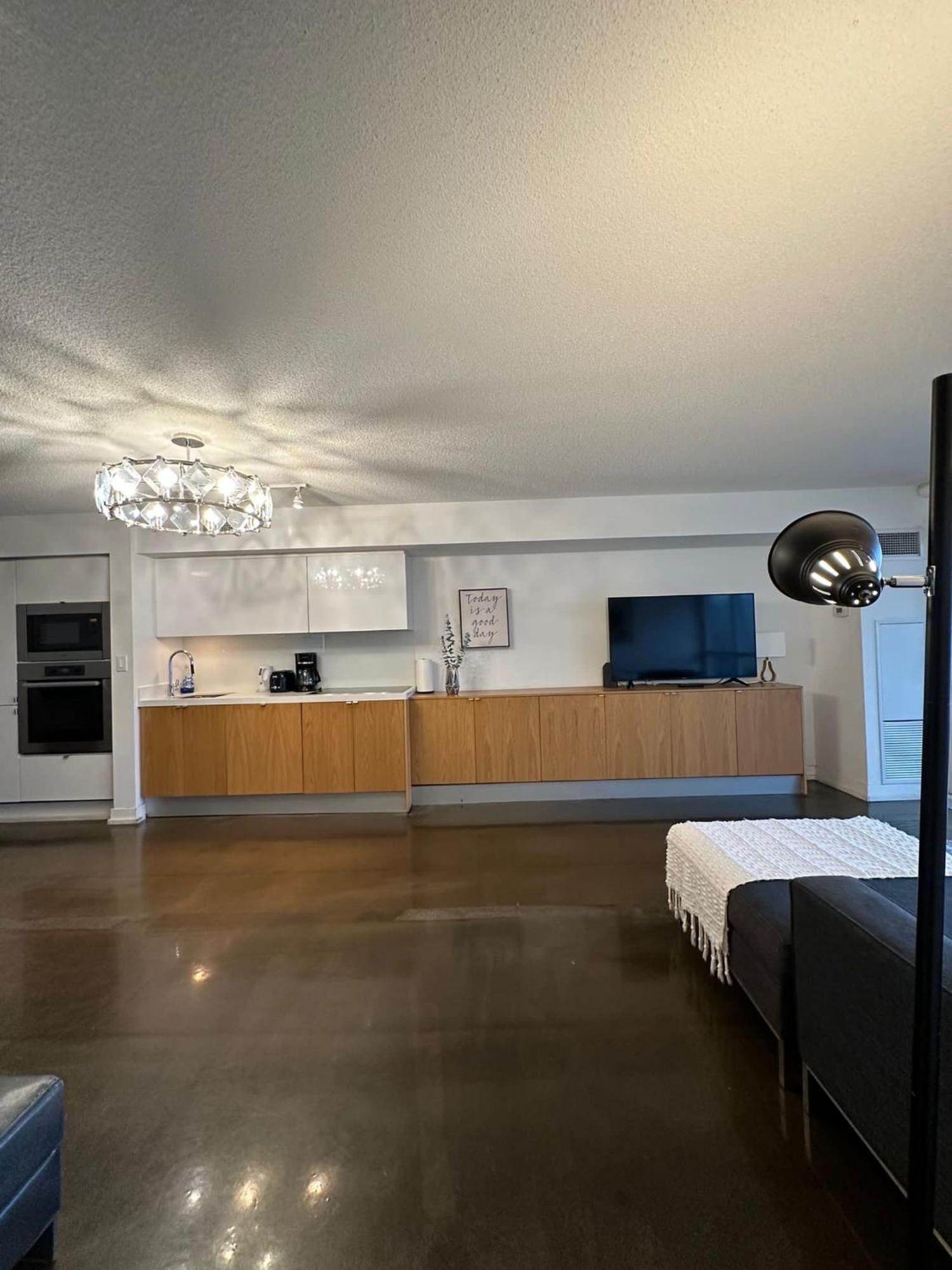 Toronto Downtown Luxurious Stylish 3 Bedroom 3 Bath 2 Balconies Near Rogers Centre Lakeview Condo Eksteriør billede